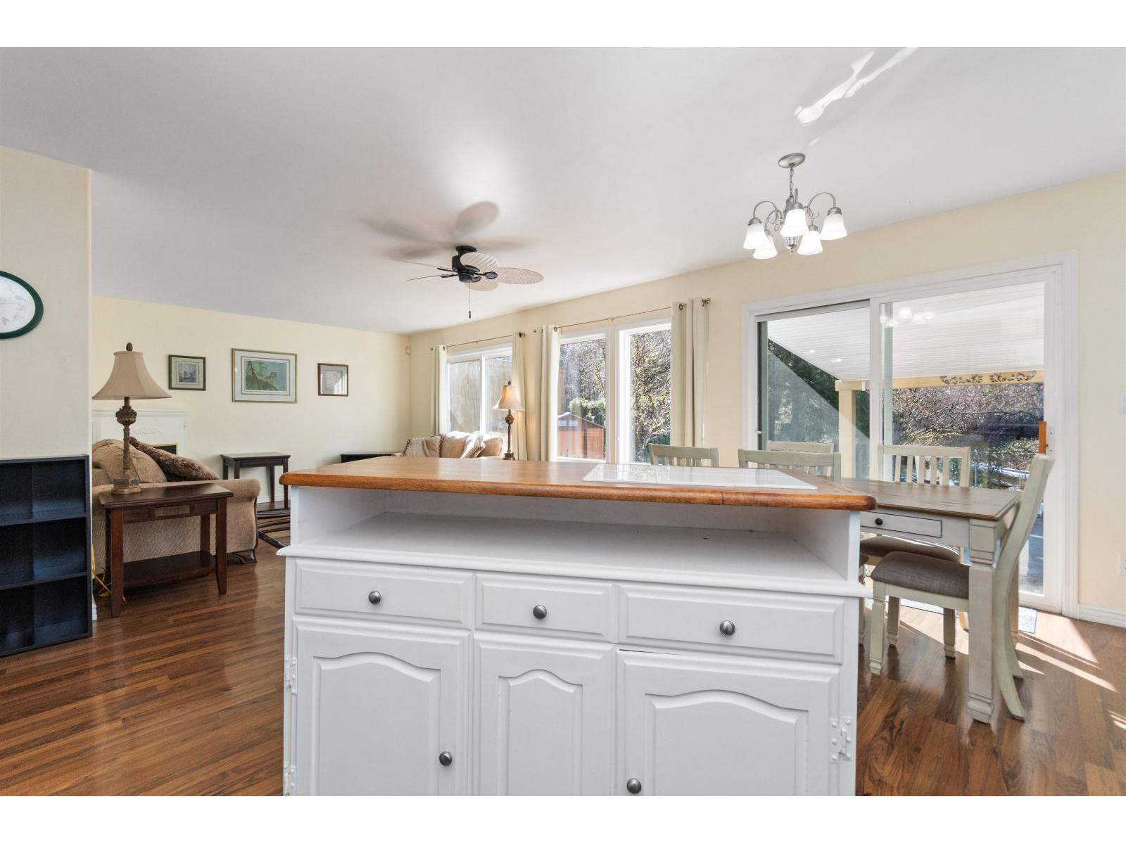 66522 Summer Road, Kawkawa Lake, Hope, British Columbia  V0X 1L1 - Photo 17 - R3104001