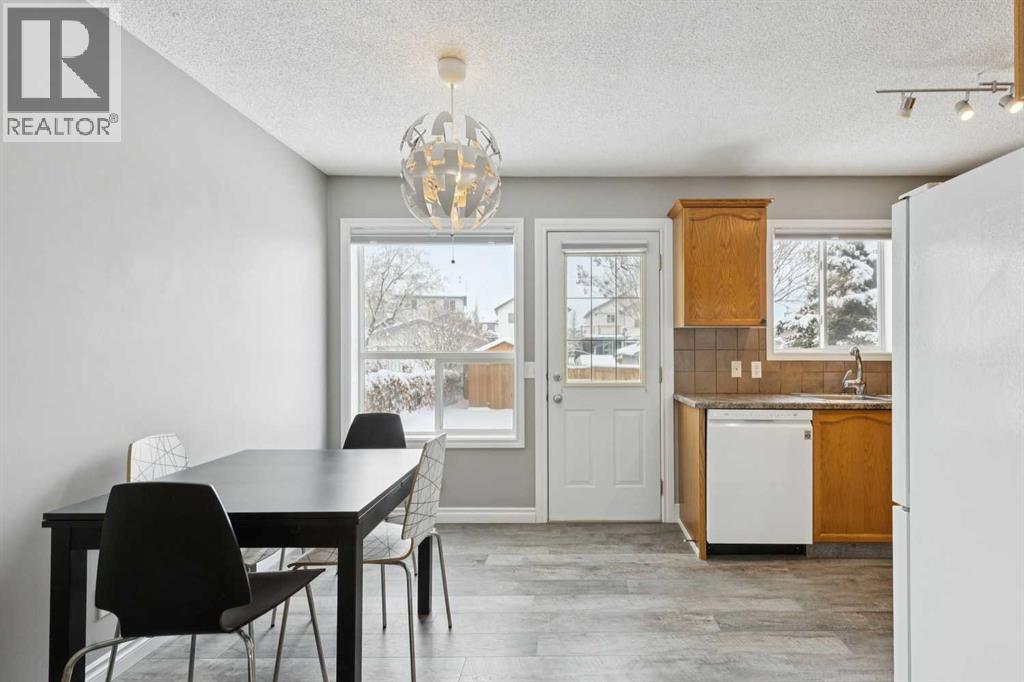 42 Hidden Hills Way Nw, Calgary, Alberta  T3A 5T1 - Photo 7 - A2289694