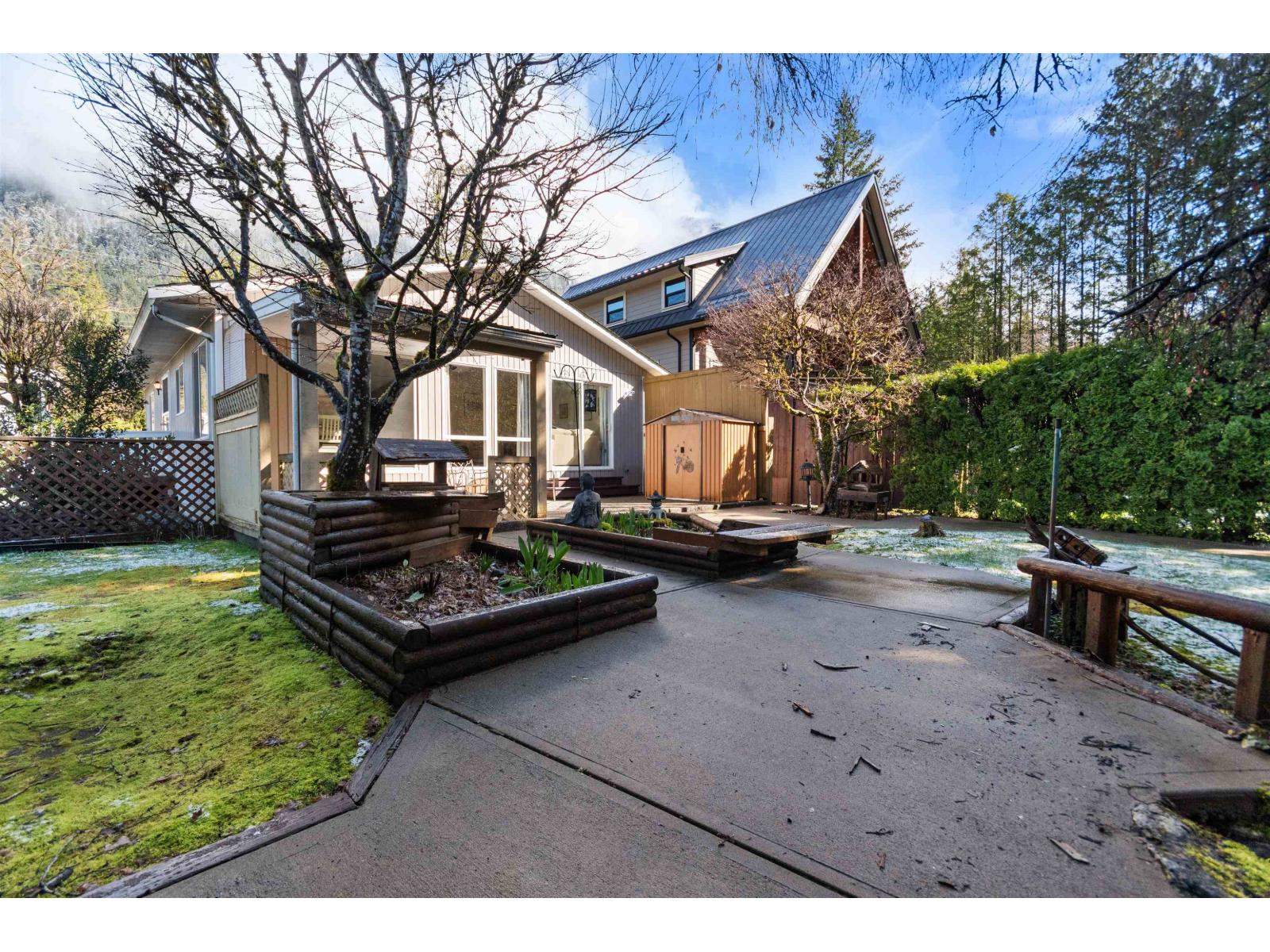 66522 Summer Road, Kawkawa Lake, Hope, British Columbia  V0X 1L1 - Photo 31 - R3104001