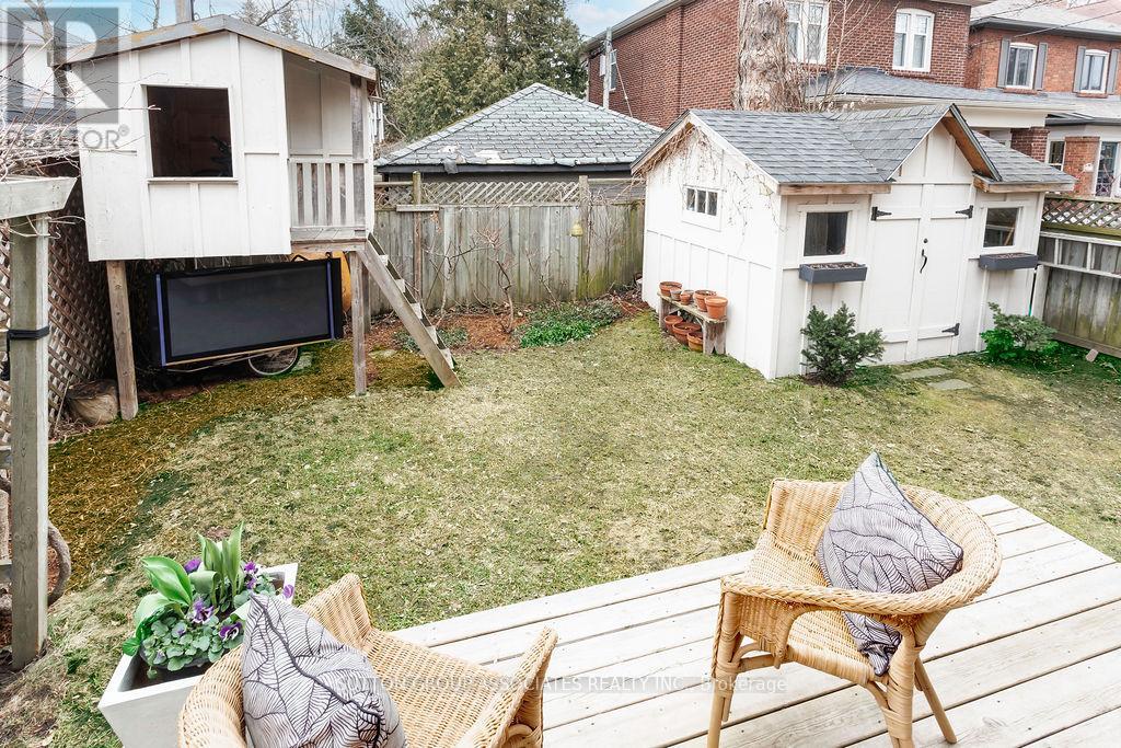 50 Thornhill Avenue, Toronto, Ontario  M6S 4C5 - Photo 44 - W12913552