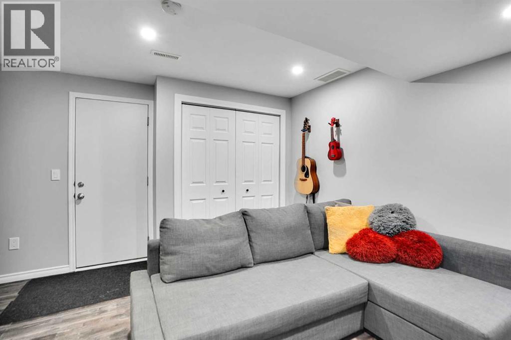 330 Cranford Court Se, Calgary, Alberta  T3M 0W3 - Photo 33 - A2290288