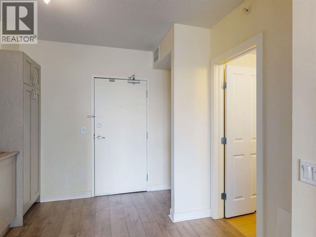 605, 30 Brentwood Common NW, Calgary, Alberta  T2L 2L8 - Photo 10 - A2290722