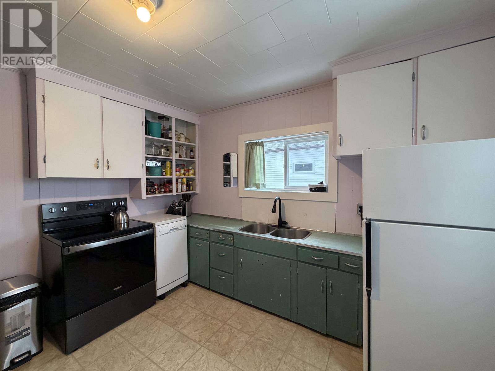 7 Seventh Avenue South, Kenora, Ontario  P9N 2E2 - Photo 5 - TB2600589