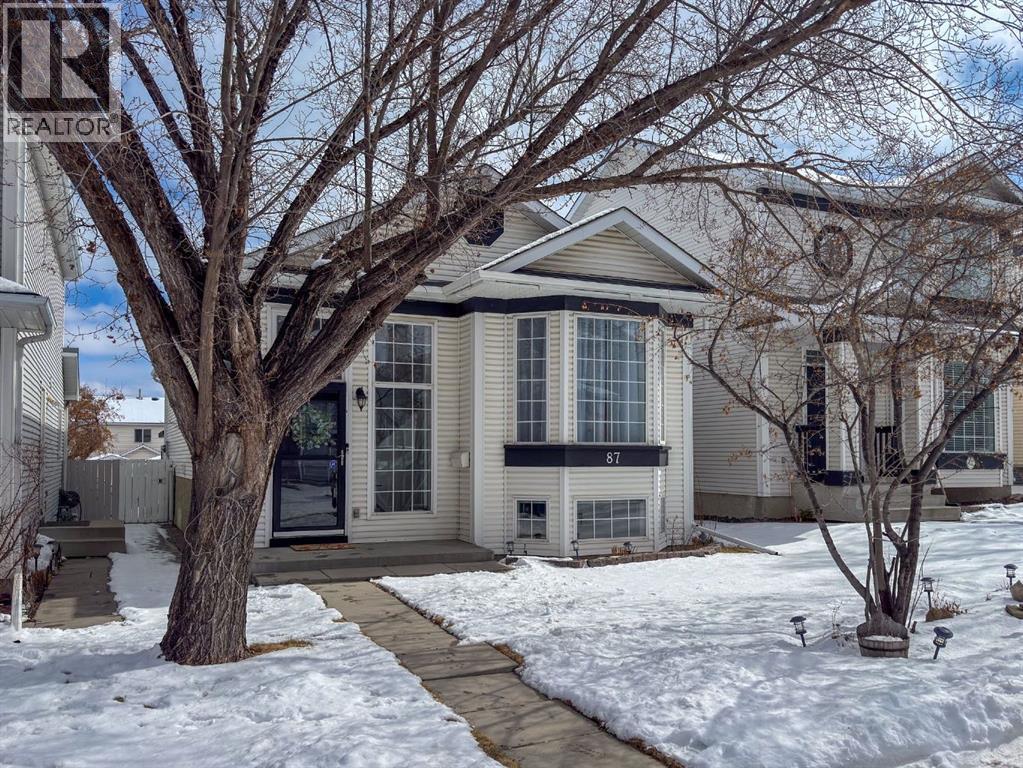 87 Hidden Green Nw, Calgary, Alberta  T3K 5K7 - Photo 3 - A2297562