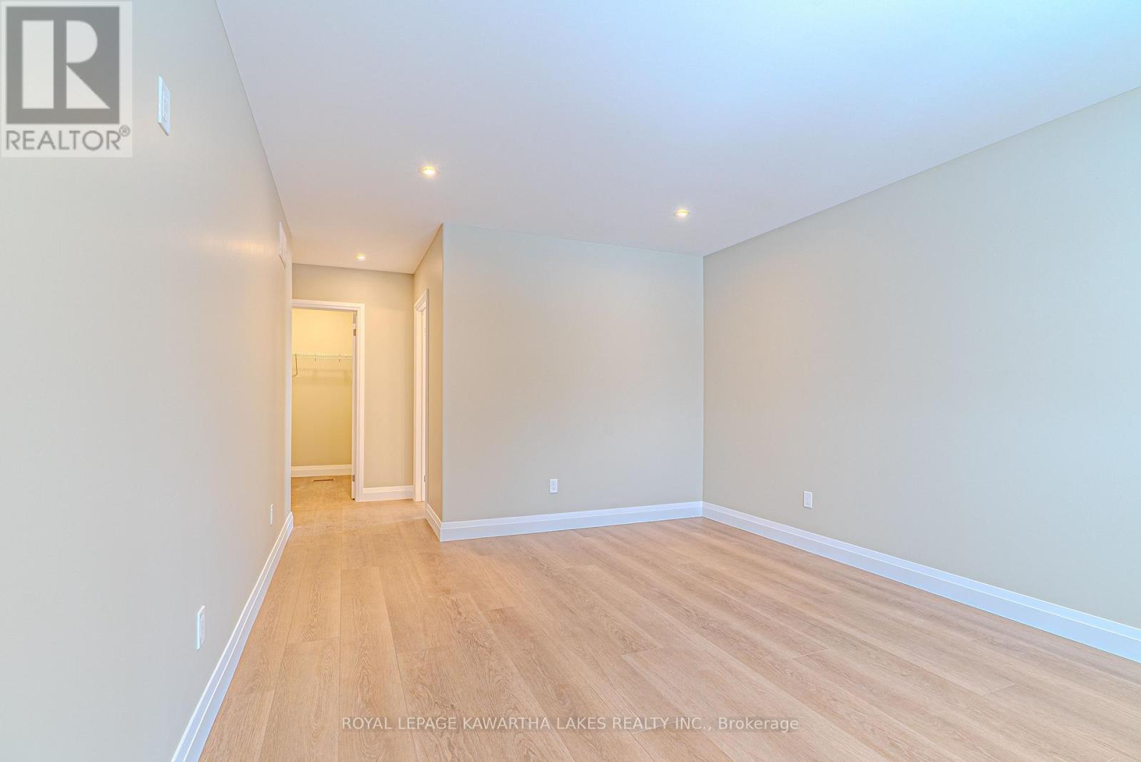 6 Patrick Street, Kawartha Lakes, Ontario  K0M 2B0 - Photo 19 - X12908556