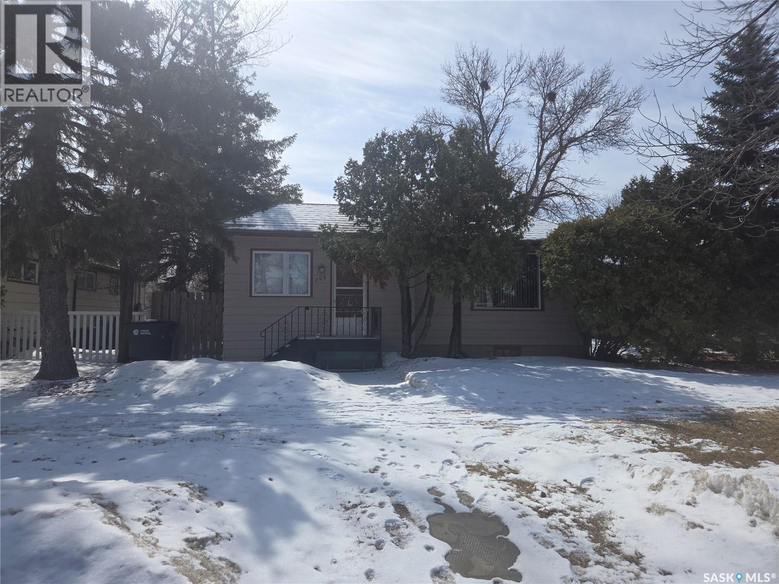 703 Main STREET, kipling, Saskatchewan
