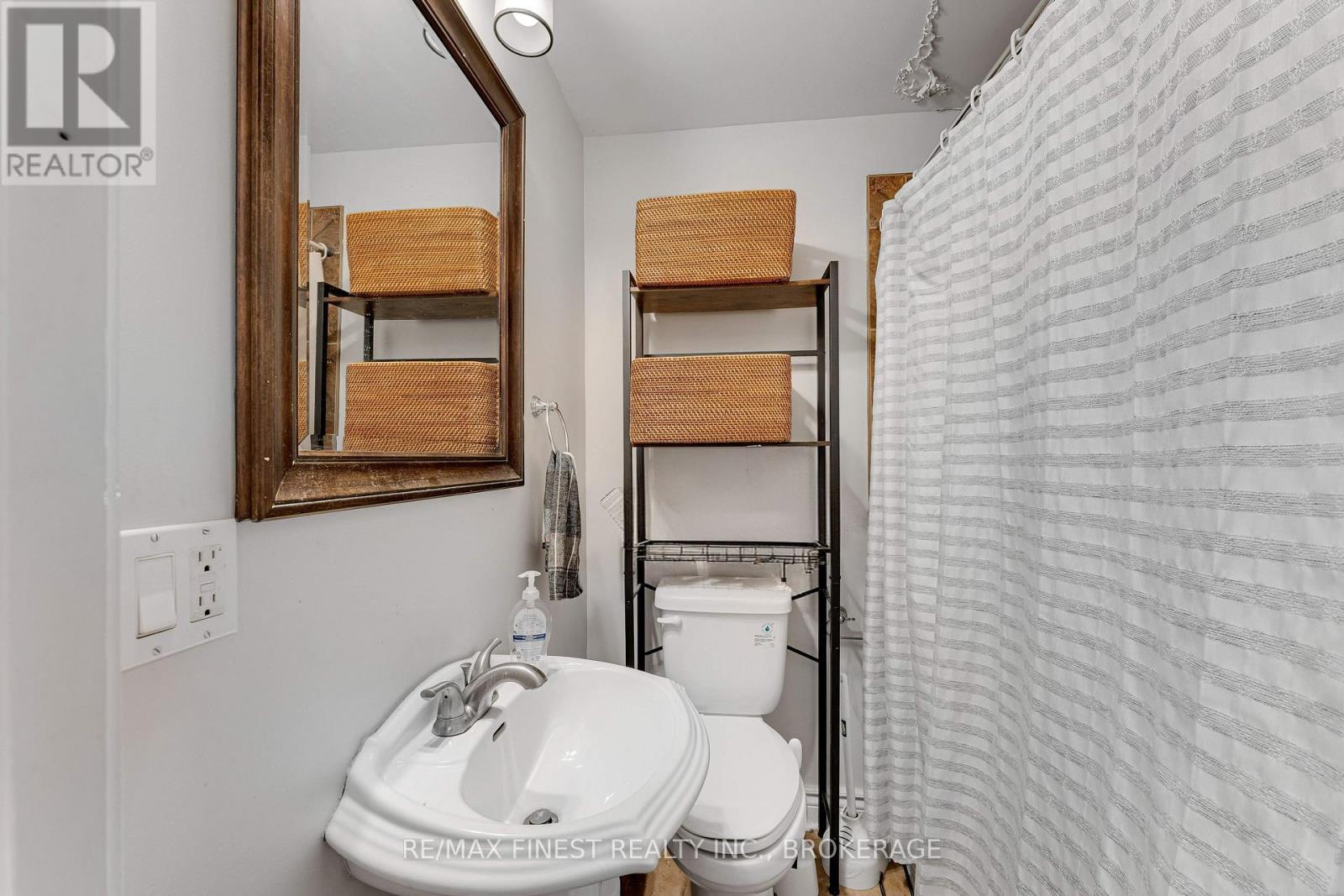 251 Barrie Street, Kingston, Ontario  K7L 3K8 - Photo 13 - X12914616