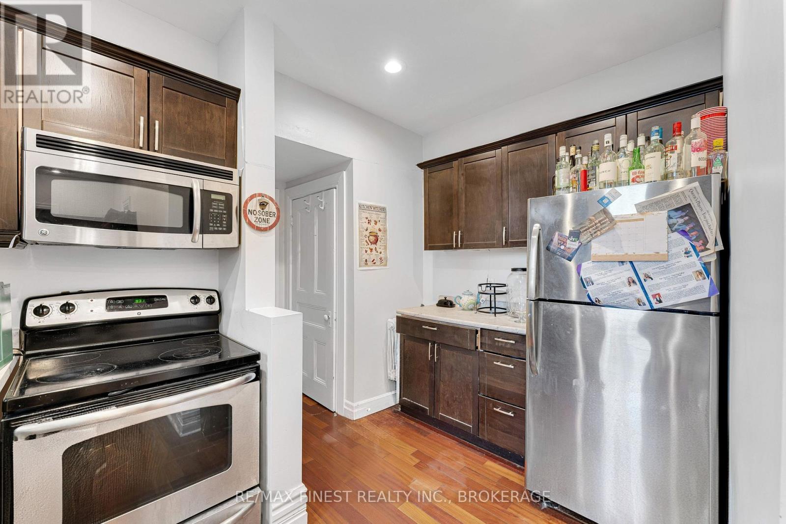 251 Barrie Street, Kingston, Ontario  K7L 3K8 - Photo 9 - X12914616