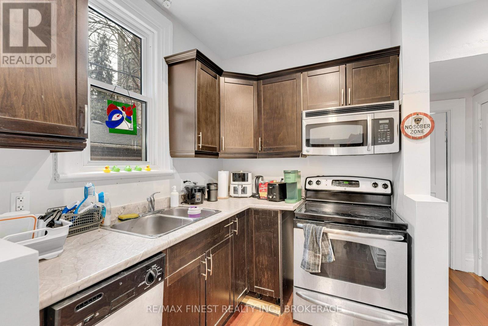 251 Barrie Street, Kingston, Ontario  K7L 3K8 - Photo 8 - X12914616