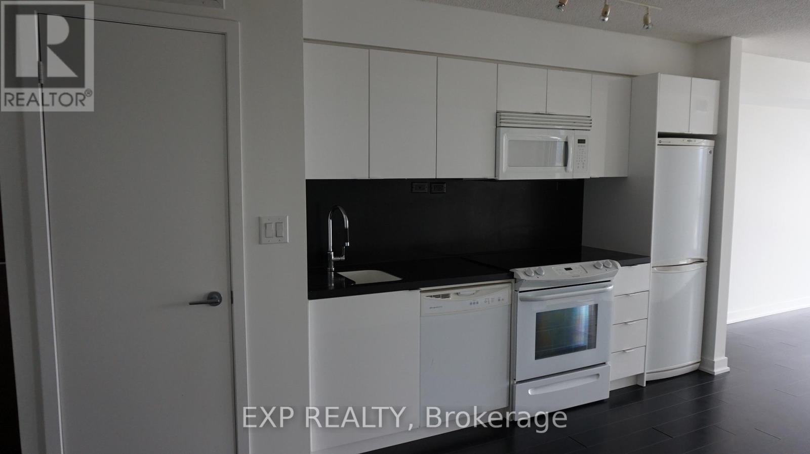 1516 - 15 Iceboat Terrace, Toronto, Ontario  M5V 4A5 - Photo 15 - C12945330