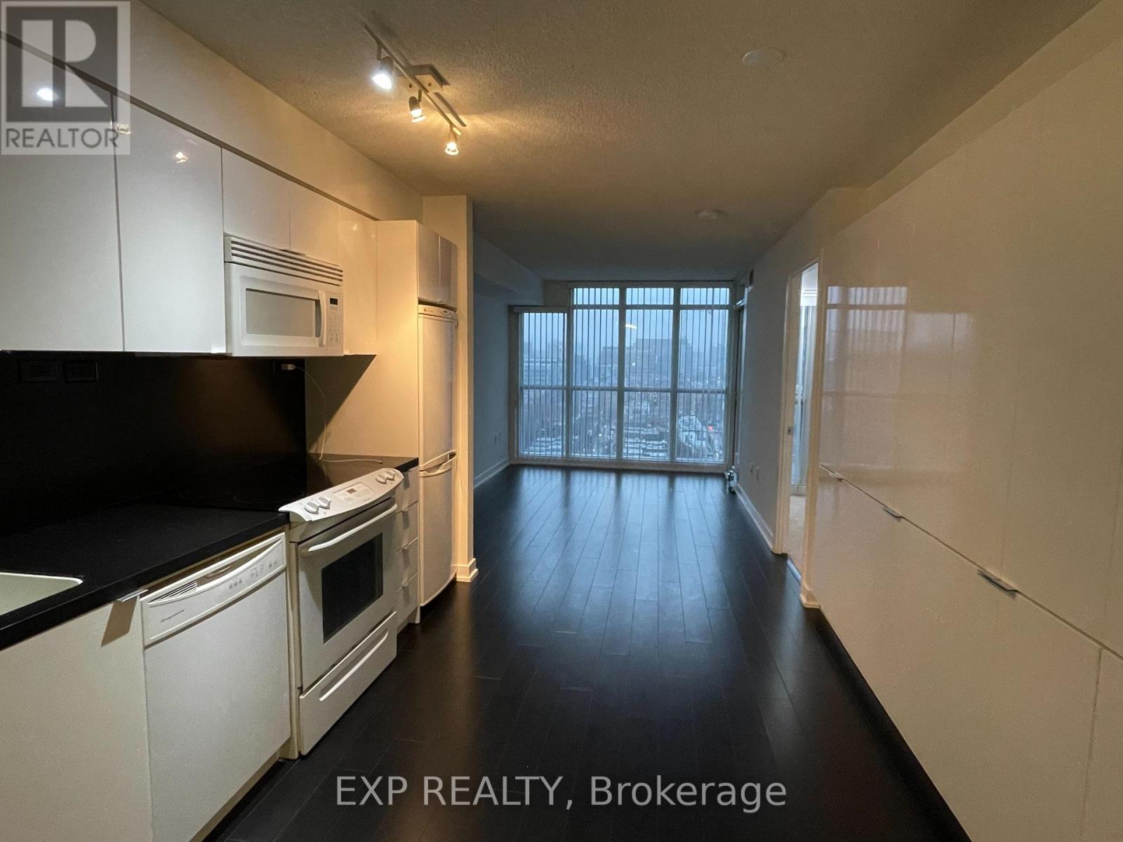 1516 - 15 Iceboat Terrace, Toronto, Ontario  M5V 4A5 - Photo 17 - C12945330