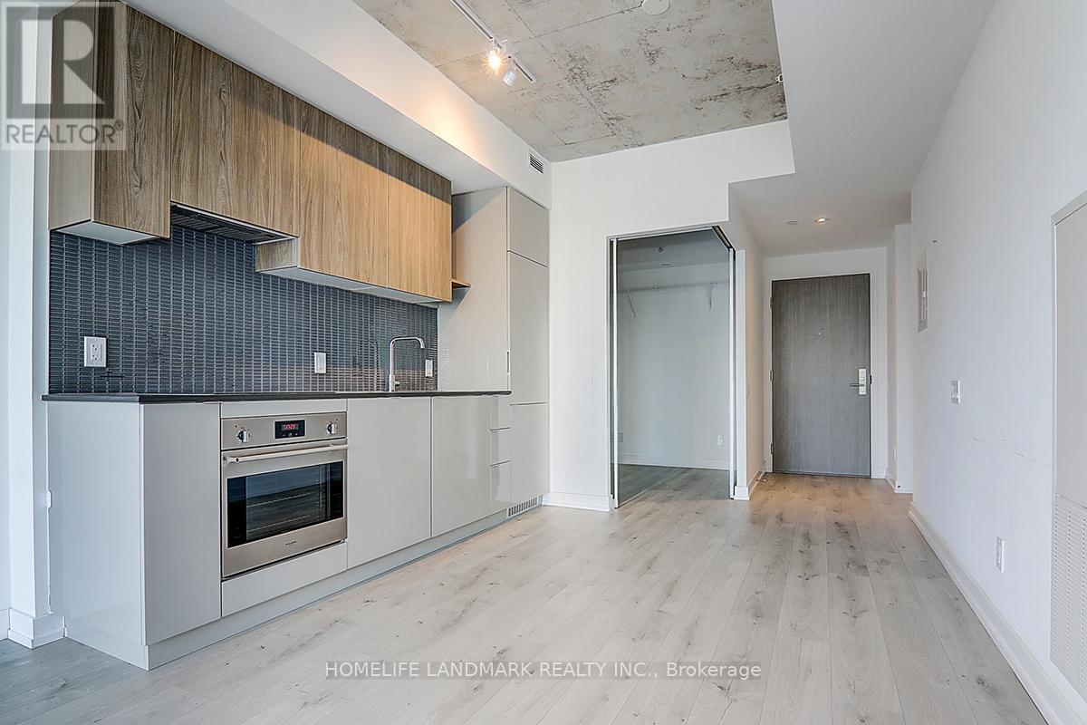 2811 - 161 Roehampton Avenue, Toronto, Ontario  M4P 1P9 - Photo 10 - C12945430