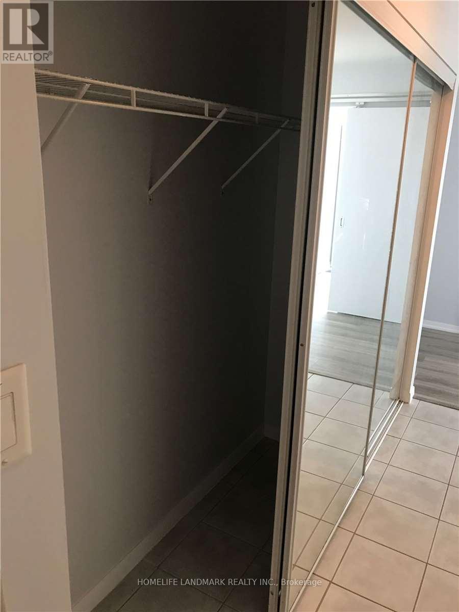 3706 - 38 Grenville Street, Toronto, Ontario  M4Y 1A9 - Photo 7 - C12945446