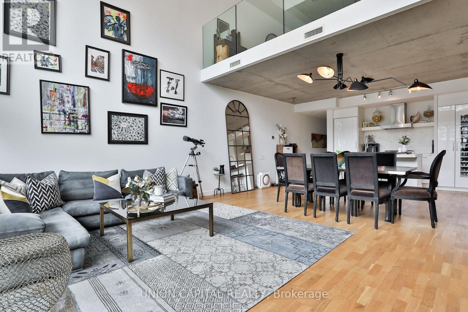 504 - 75 PORTLAND STREET, Toronto, Ontario