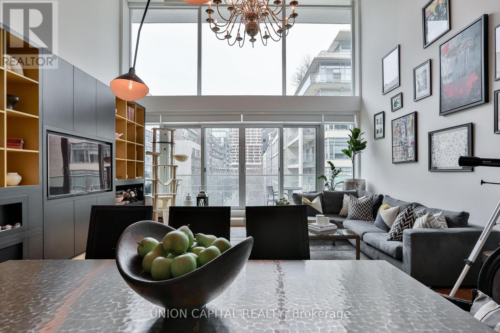 504 - 75 Portland Street, Toronto, Ontario  M5V 2M9 - Photo 18 - C12945490