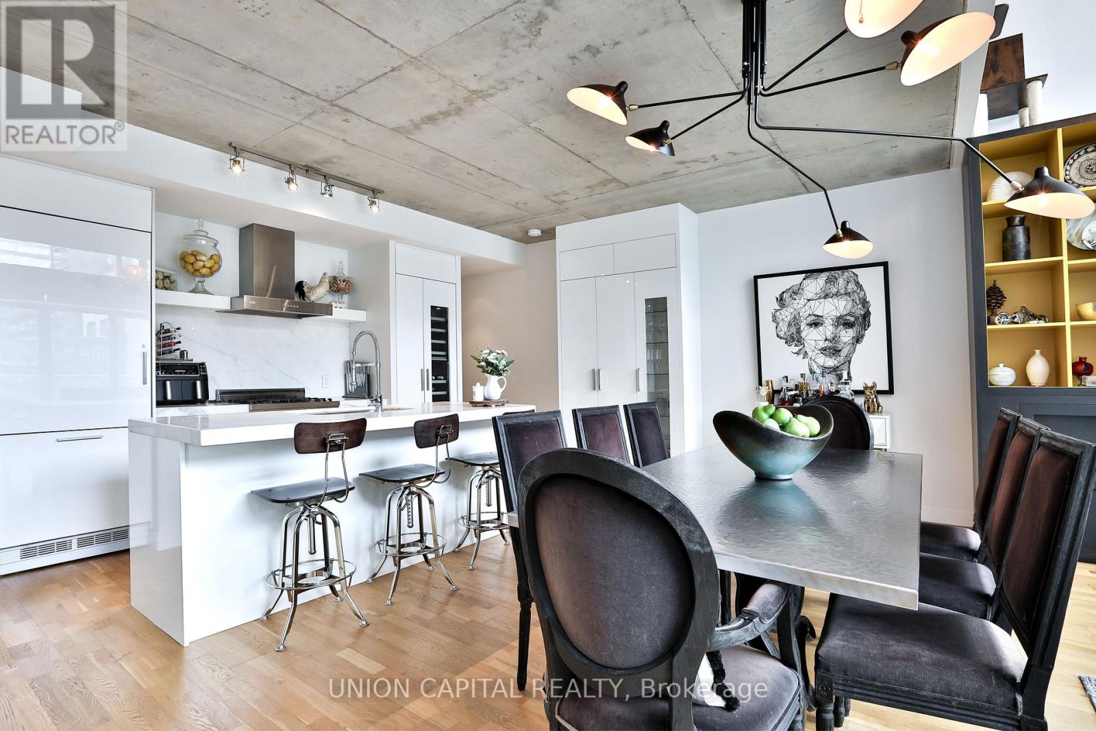 504 - 75 Portland Street, Toronto, Ontario  M5V 2M9 - Photo 2 - C12945490