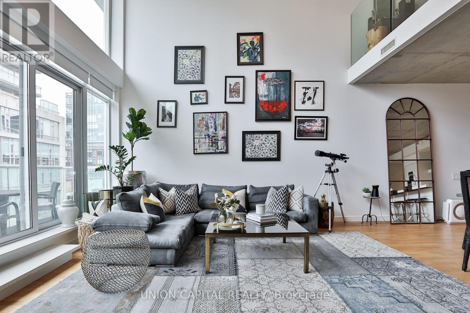 504 - 75 Portland Street, Toronto, Ontario  M5V 2M9 - Photo 21 - C12945490