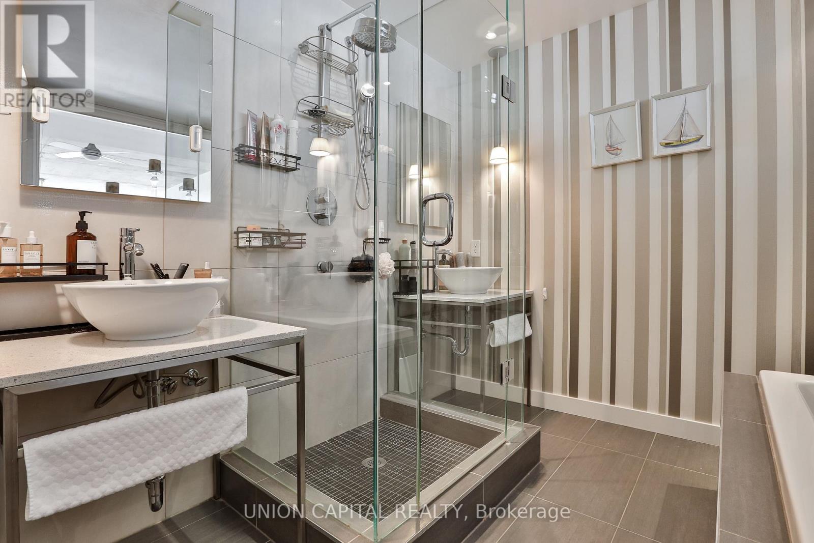 504 - 75 Portland Street, Toronto, Ontario  M5V 2M9 - Photo 24 - C12945490