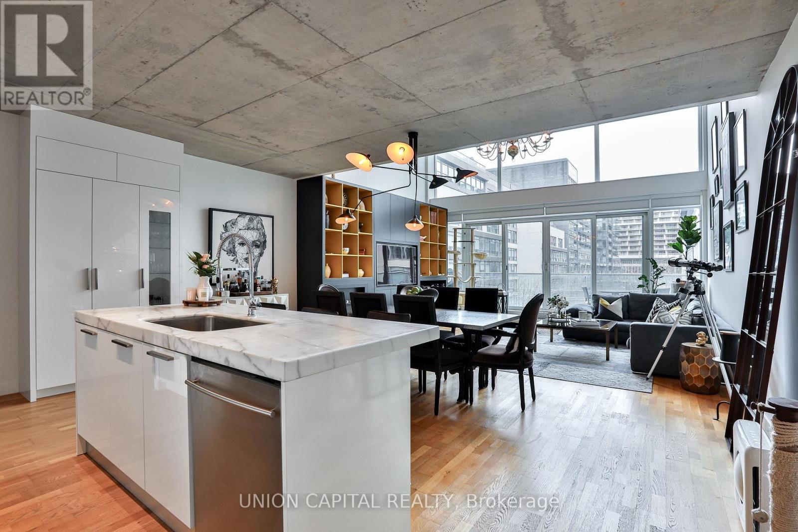 504 - 75 Portland Street, Toronto, Ontario  M5V 2M9 - Photo 3 - C12945490