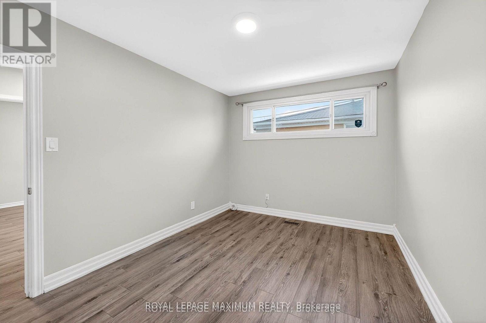 Upper - 362 Rosedale Drive, Whitby, Ontario  L1N 1Z4 - Photo 22 - E12945354