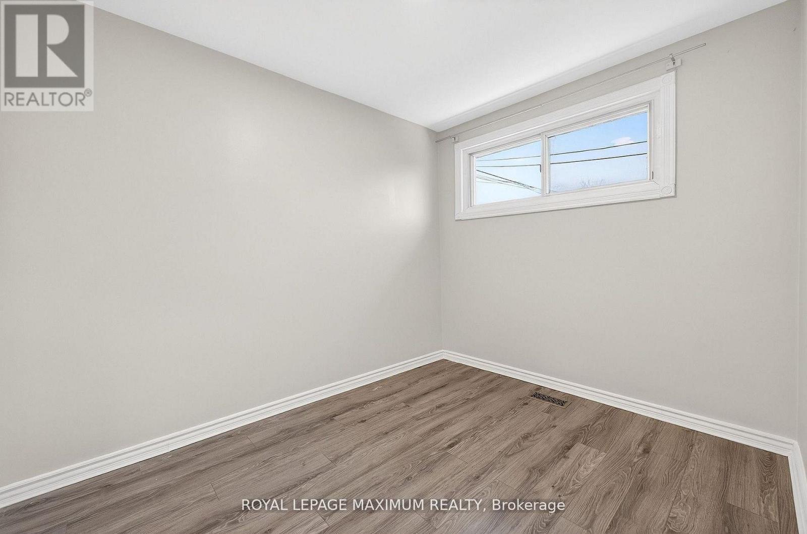 Upper - 362 Rosedale Drive, Whitby, Ontario  L1N 1Z4 - Photo 24 - E12945354