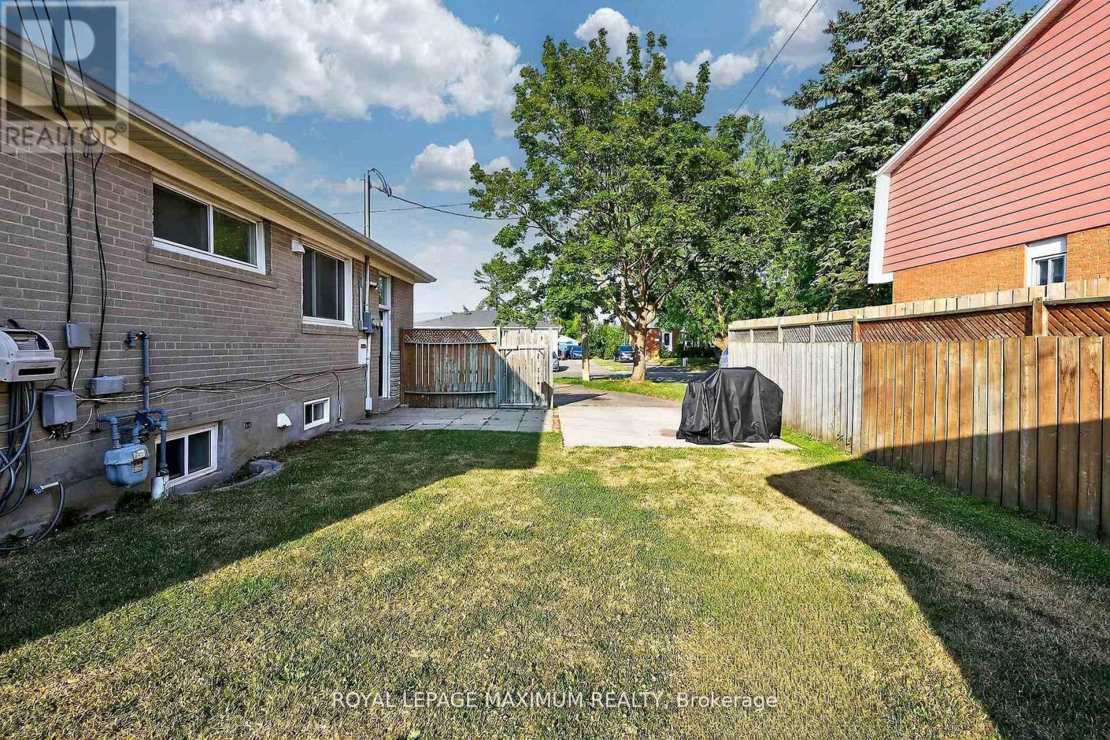 Upper - 362 Rosedale Drive, Whitby, Ontario  L1N 1Z4 - Photo 32 - E12945354