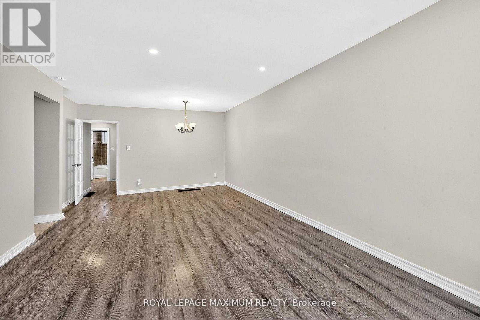 Upper - 362 Rosedale Drive, Whitby, Ontario  L1N 1Z4 - Photo 7 - E12945354