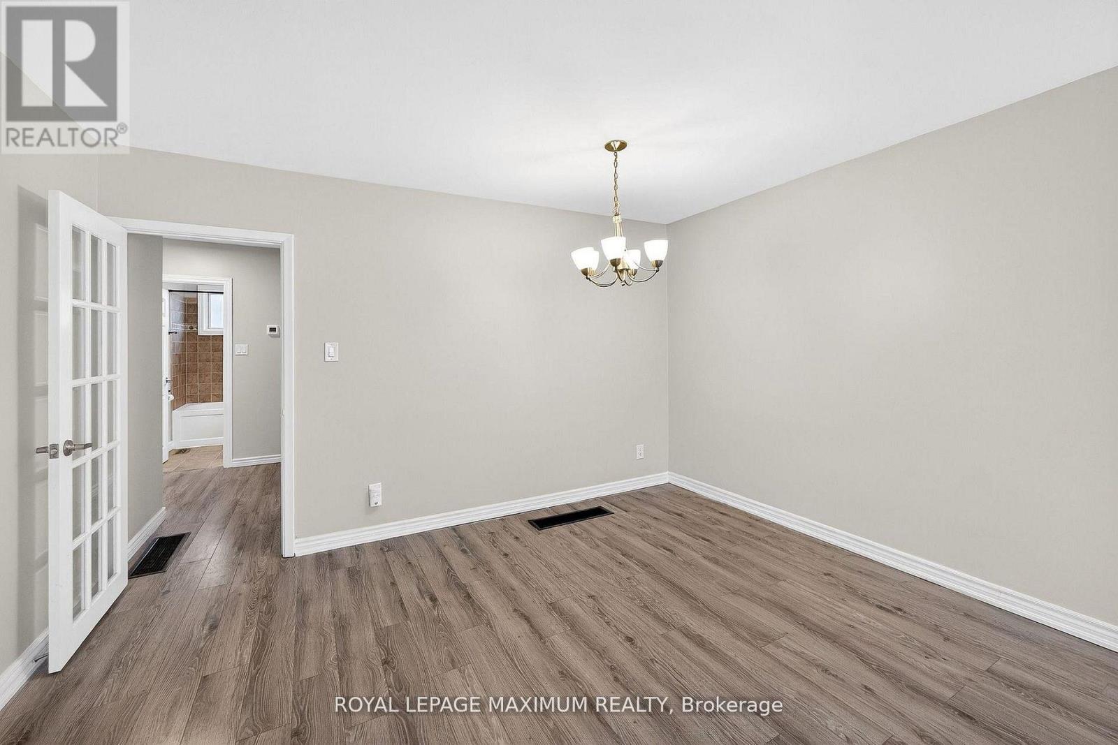 Upper - 362 Rosedale Drive, Whitby, Ontario  L1N 1Z4 - Photo 8 - E12945354