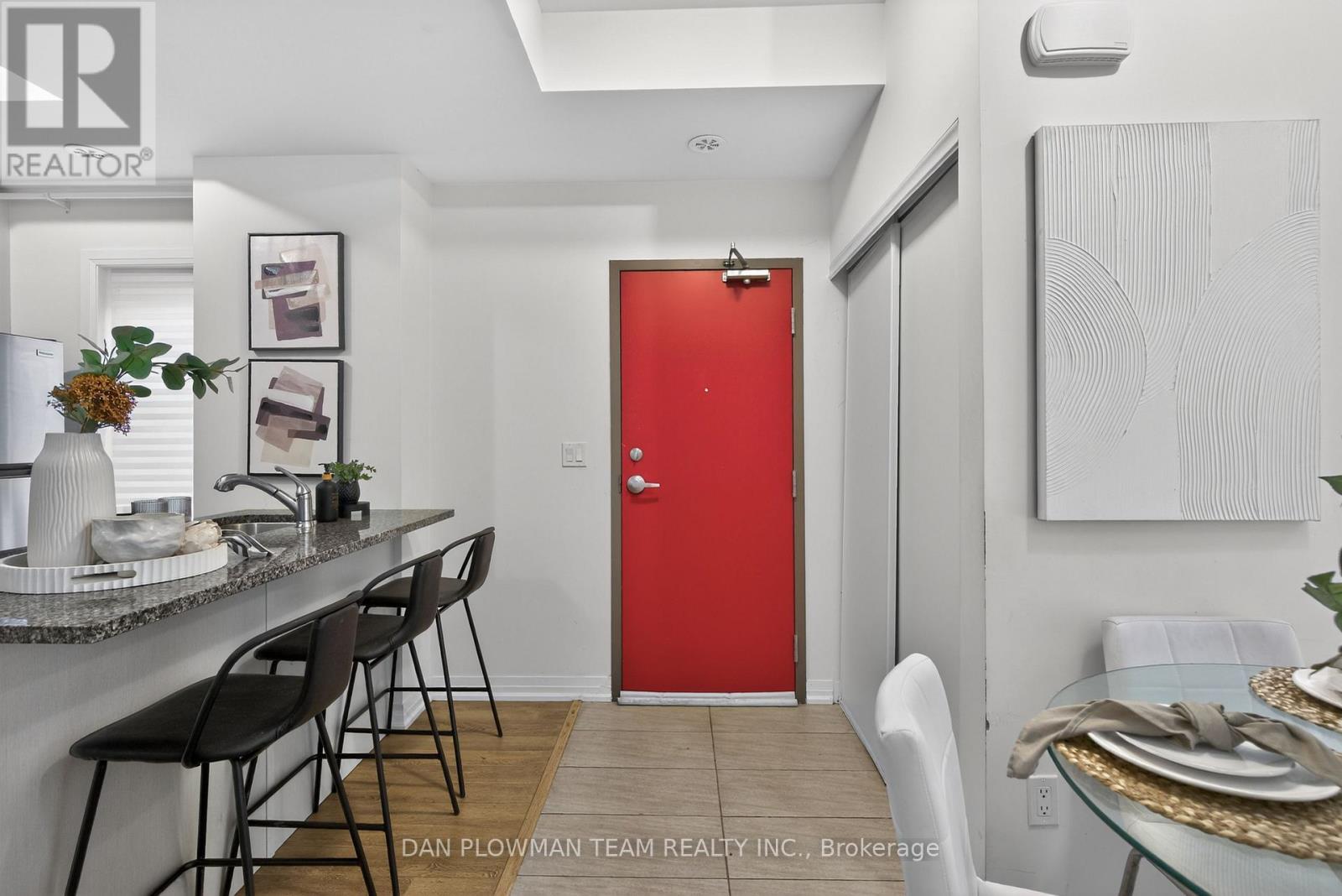 1001 - 2635 William Jackson Drive, Pickering, Ontario  L1X 0L5 - Photo 5 - E12945358