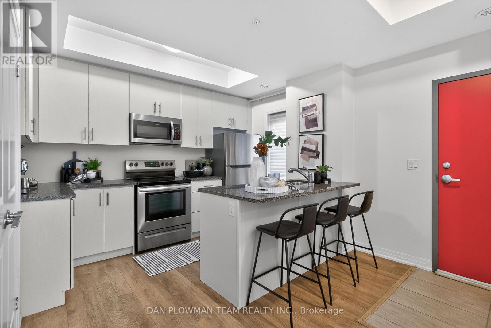 1001 - 2635 William Jackson Drive, Pickering, Ontario  L1X 0L5 - Photo 6 - E12945358