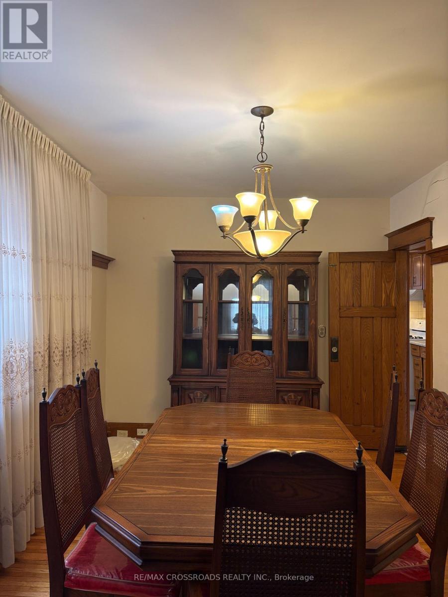 167 Woodfield Road, Toronto, Ontario  M4L 2W8 - Photo 4 - E12945408