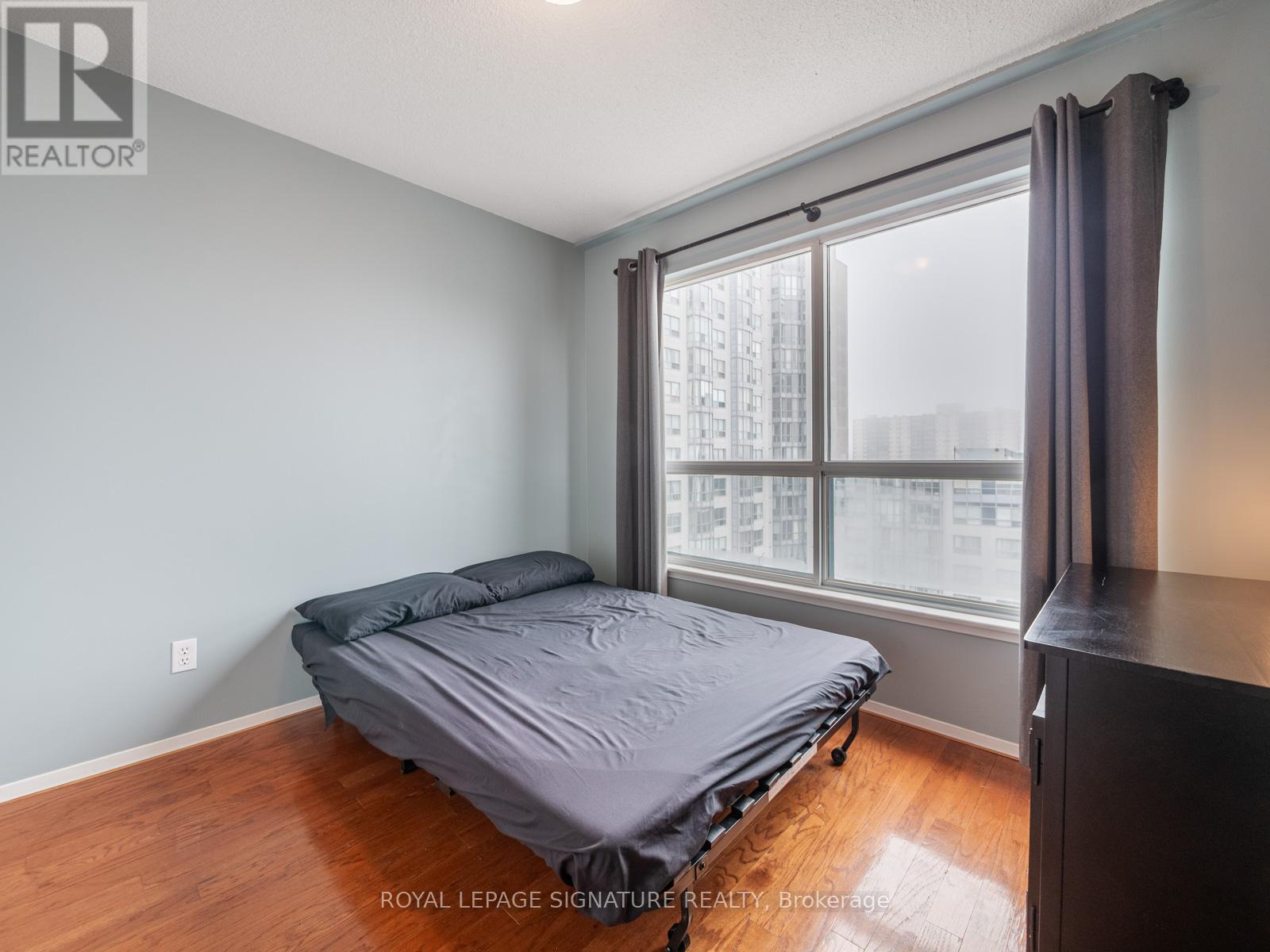 1404 - 2550 Lawrence Avenue E, Toronto, Ontario  M1P 4Z3 - Photo 19 - E12945432