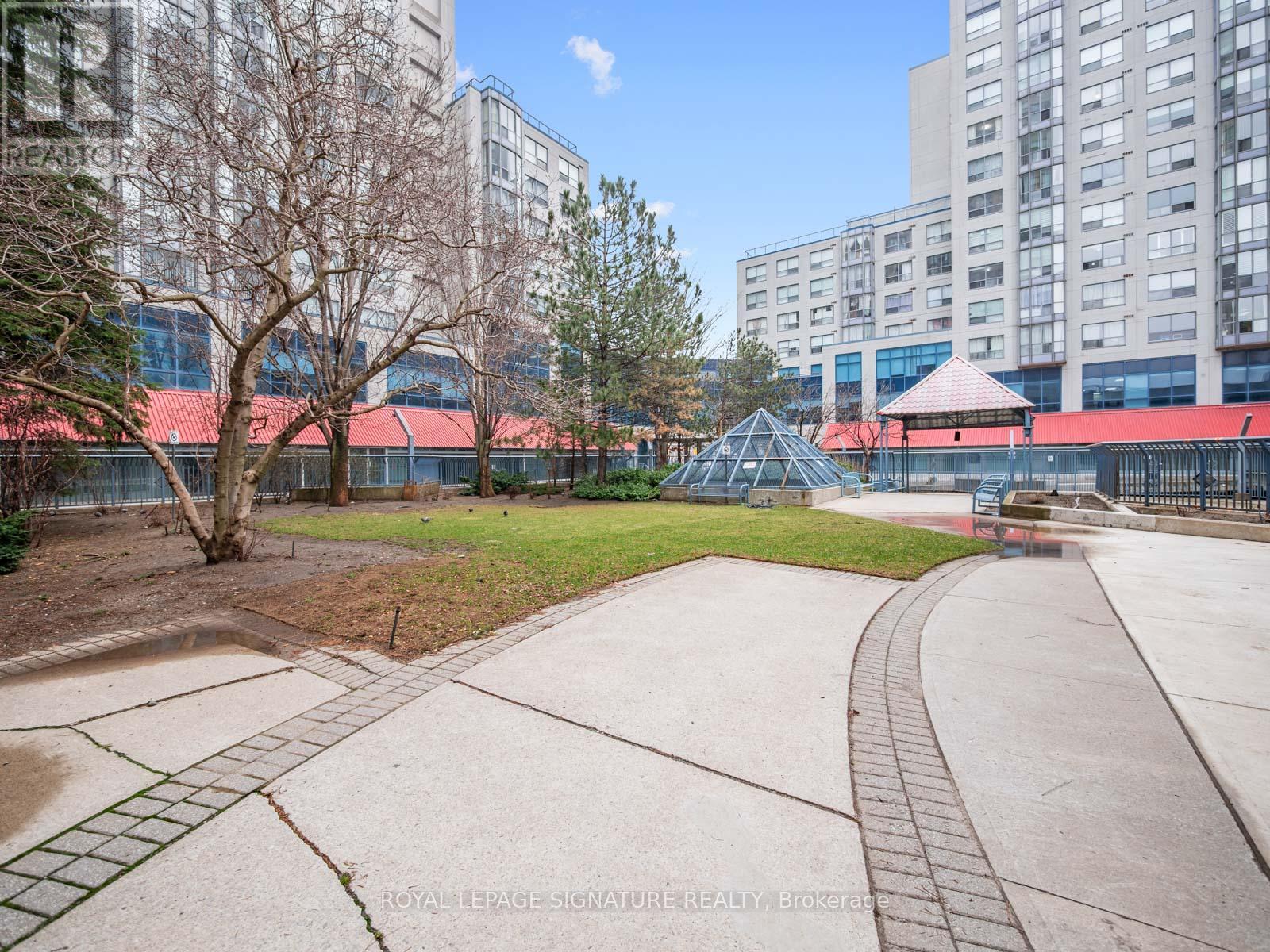 1404 - 2550 Lawrence Avenue E, Toronto, Ontario  M1P 4Z3 - Photo 27 - E12945432