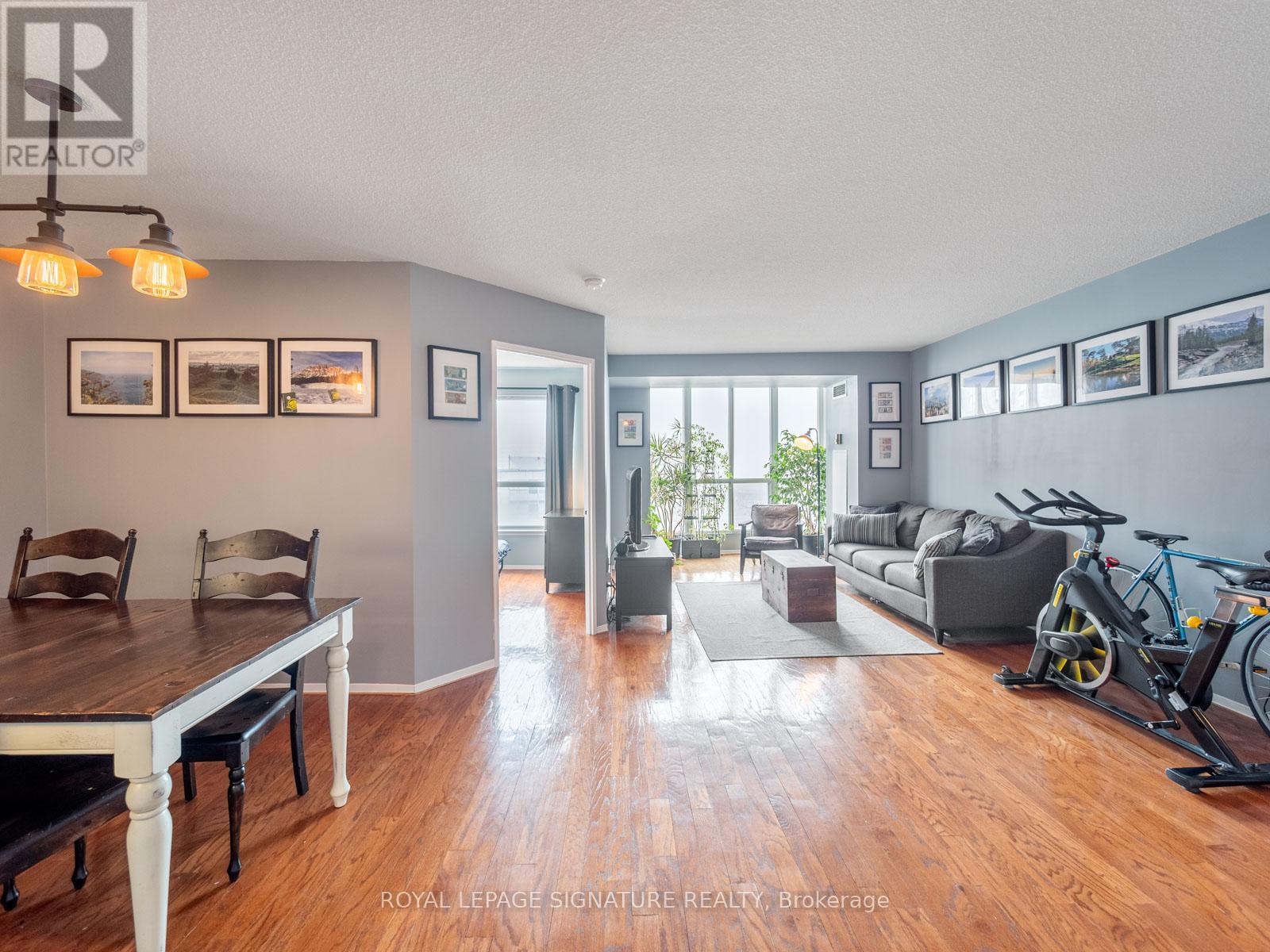 1404 - 2550 Lawrence Avenue E, Toronto, Ontario  M1P 4Z3 - Photo 3 - E12945432