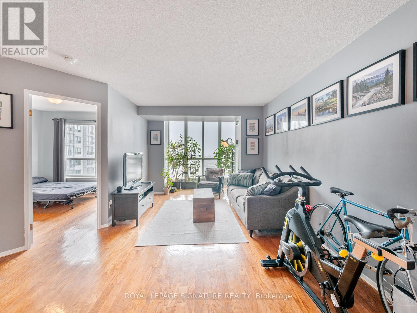 1404 - 2550 Lawrence Avenue E, Toronto, Ontario  M1P 4Z3 - Photo 6 - E12945432