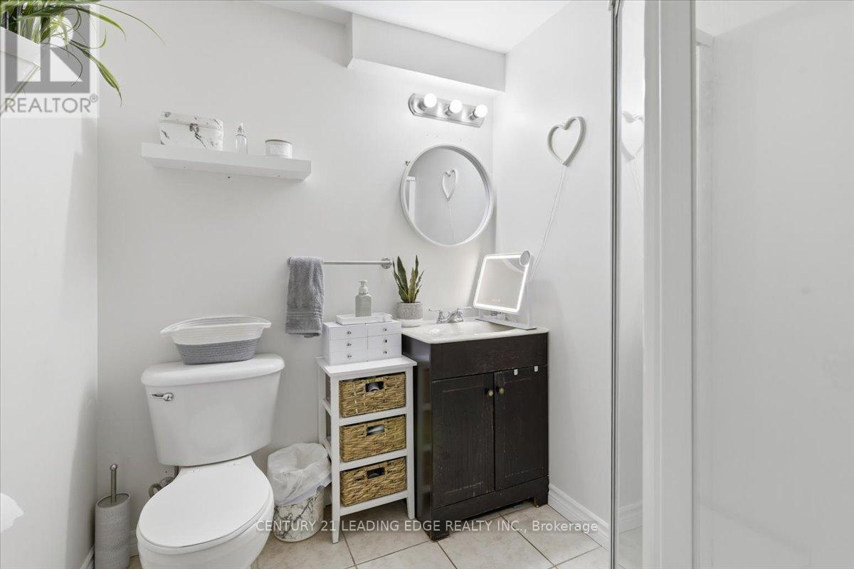 10 Crough Street, Clarington, Ontario  L1C 5M5 - Photo 19 - E12945436