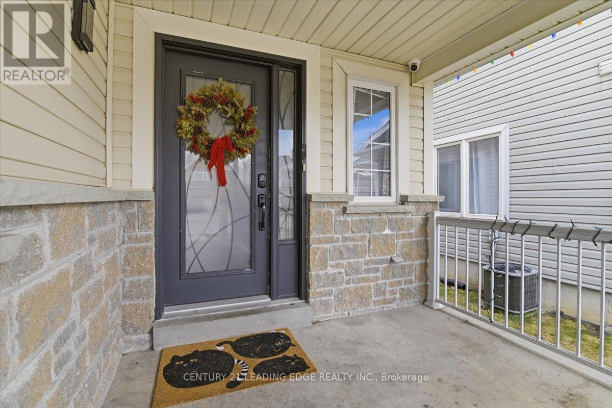 10 Crough Street, Clarington, Ontario  L1C 5M5 - Photo 2 - E12945436