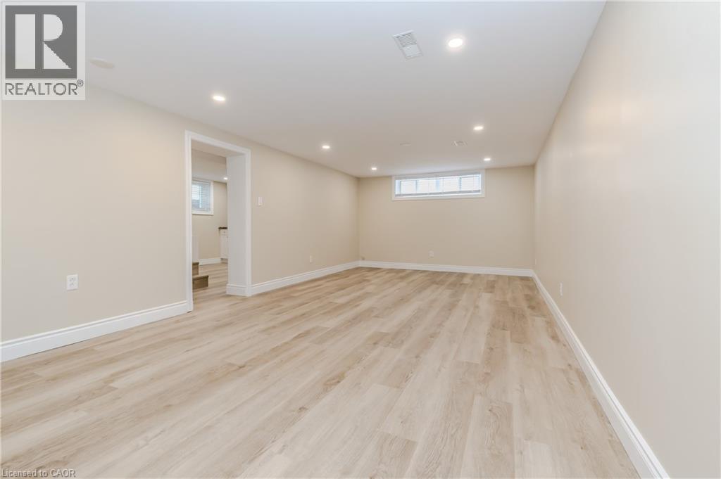 15 Edinburgh Road Unit# Lower, Kitchener, Ontario  N2B 1M4 - Photo 5 - 40816931