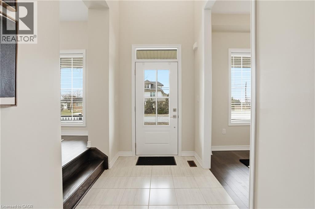 310 Main Street E, Grimsby, Ontario  L3M 1S6 - Photo 2 - 40816756