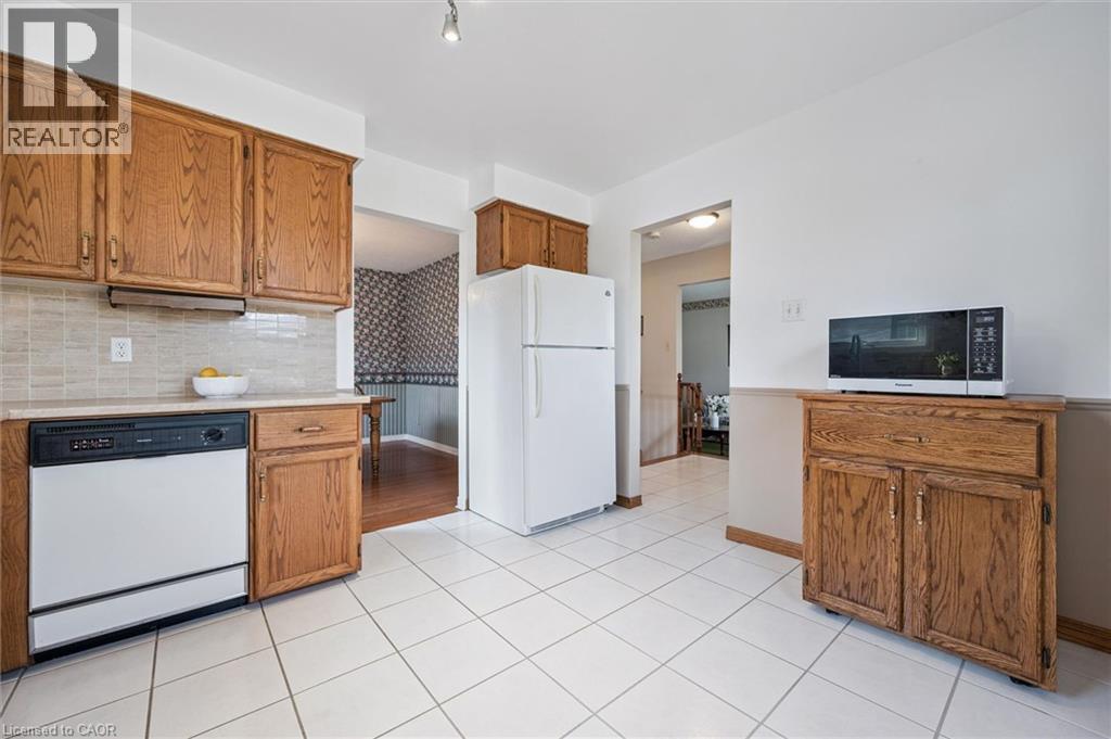 11 Blue Spruce Crescent, Kitchener, Ontario  N2N 1L2 - Photo 10 - 40816723