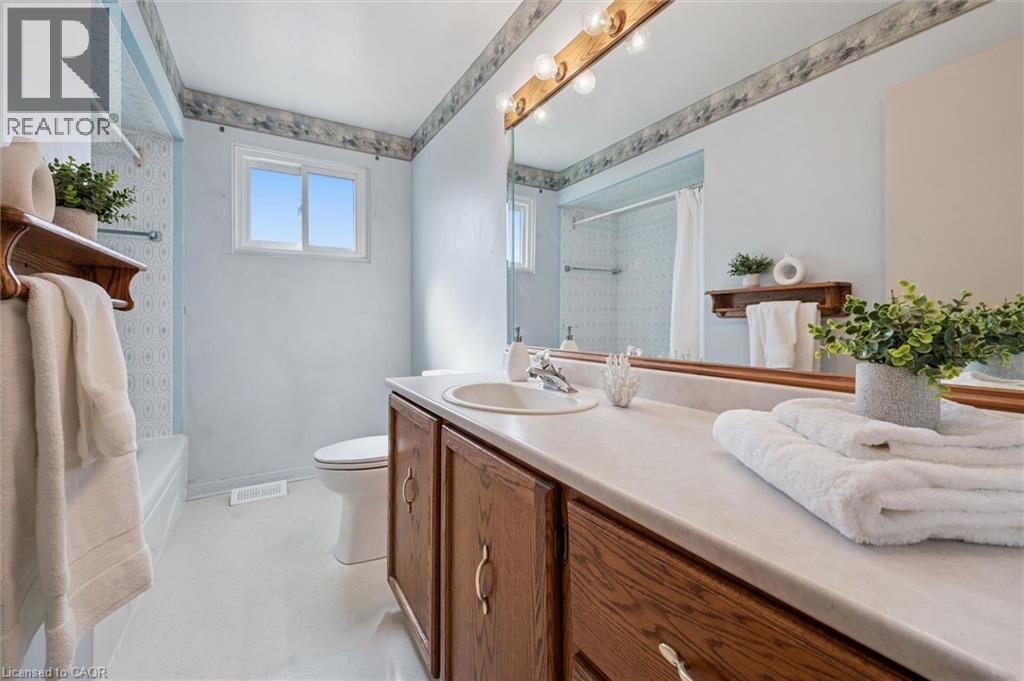 11 Blue Spruce Crescent, Kitchener, Ontario  N2N 1L2 - Photo 18 - 40816723