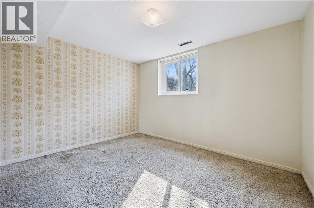 11 Blue Spruce Crescent, Kitchener, Ontario  N2N 1L2 - Photo 27 - 40816723