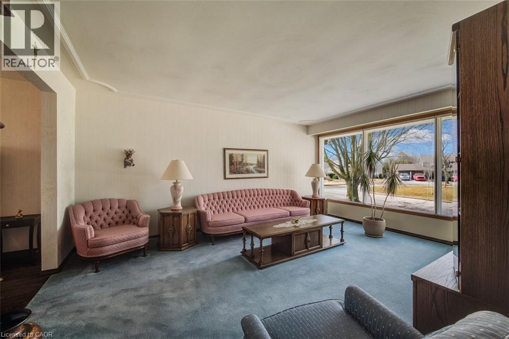 18 Champlain Crescent, Kitchener, Ontario  N2B 2Y6 - Photo 16 - 40816631