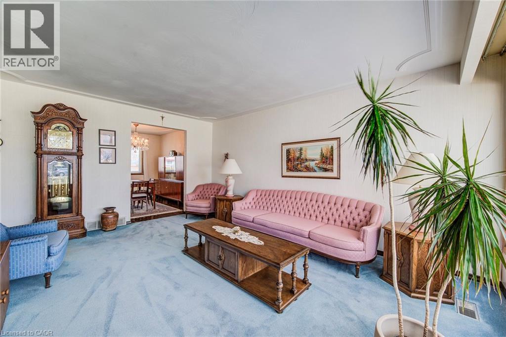 18 Champlain Crescent, Kitchener, Ontario  N2B 2Y6 - Photo 17 - 40816631