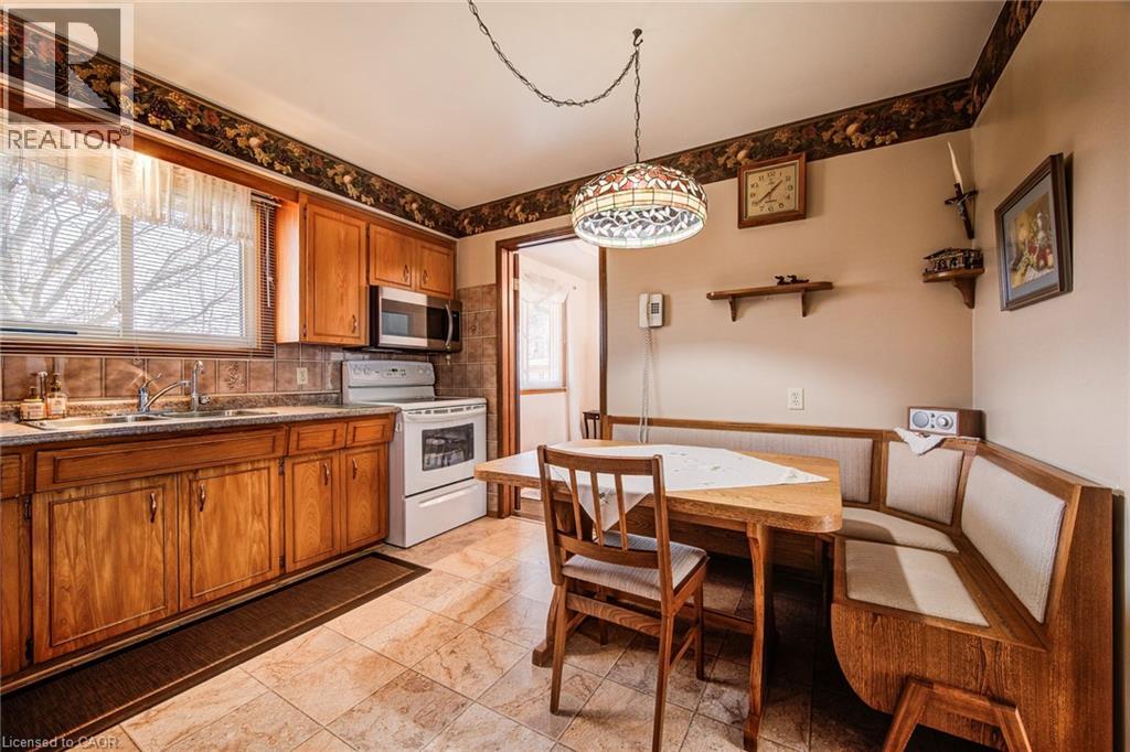 18 Champlain Crescent, Kitchener, Ontario  N2B 2Y6 - Photo 23 - 40816631