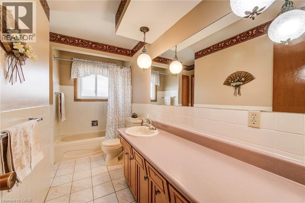 18 Champlain Crescent, Kitchener, Ontario  N2B 2Y6 - Photo 25 - 40816631