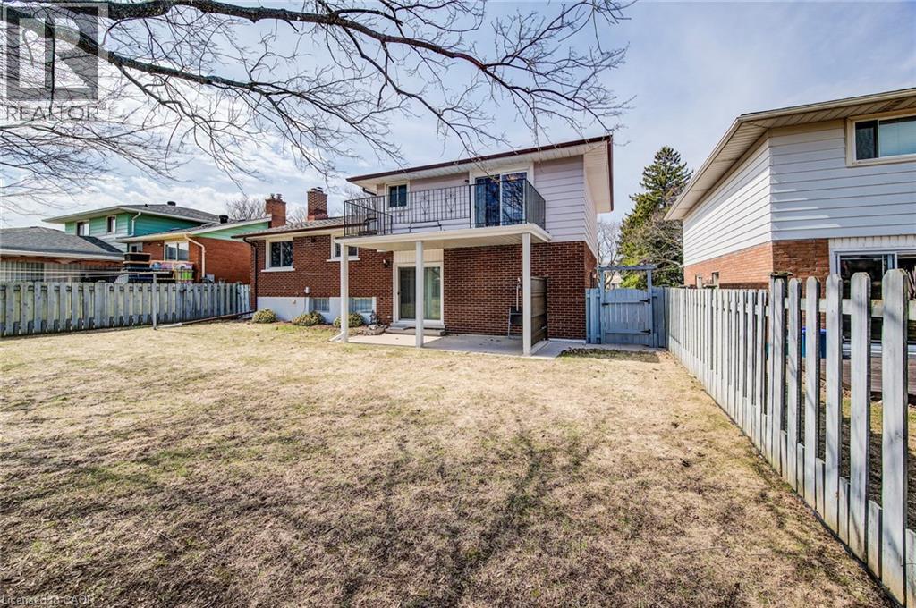 18 Champlain Crescent, Kitchener, Ontario  N2B 2Y6 - Photo 39 - 40816631