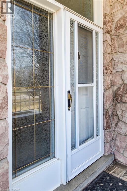 18 Champlain Crescent, Kitchener, Ontario  N2B 2Y6 - Photo 5 - 40816631