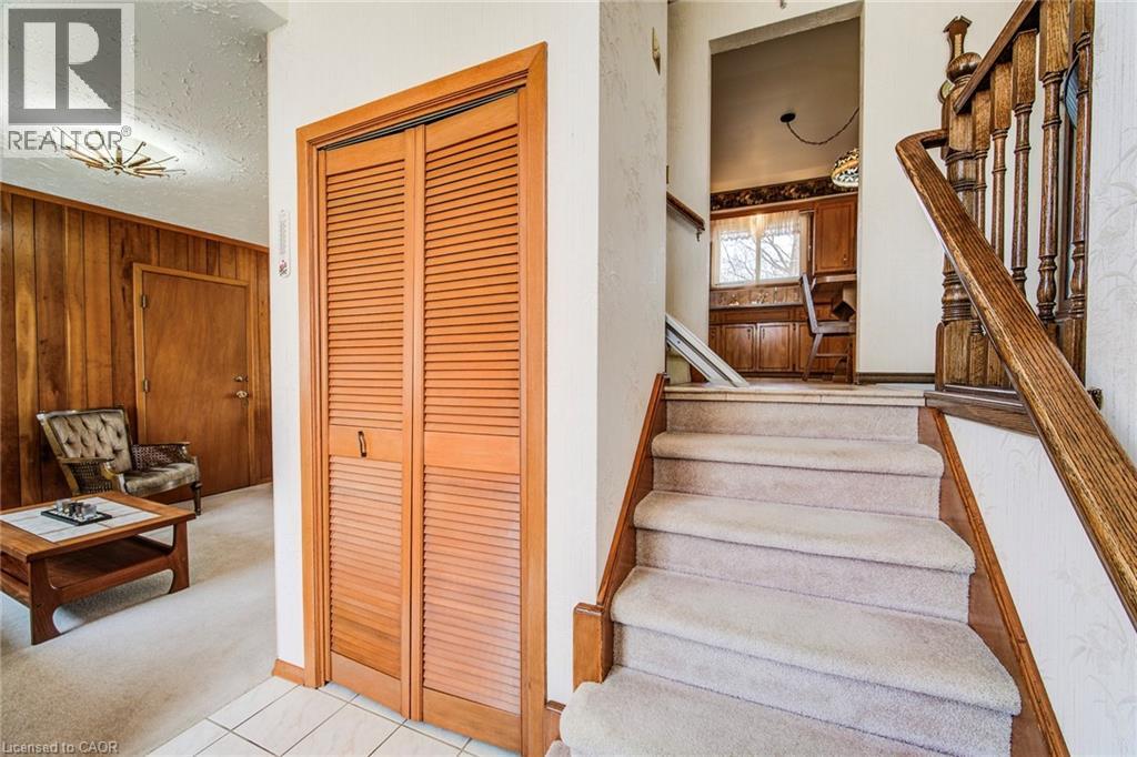 18 Champlain Crescent, Kitchener, Ontario  N2B 2Y6 - Photo 7 - 40816631