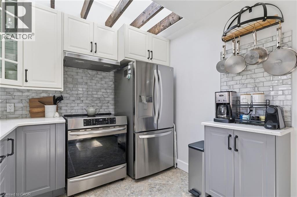 299 East 24th Street, Hamilton, Ontario  L8V 2Y7 - Photo 15 - 40814341